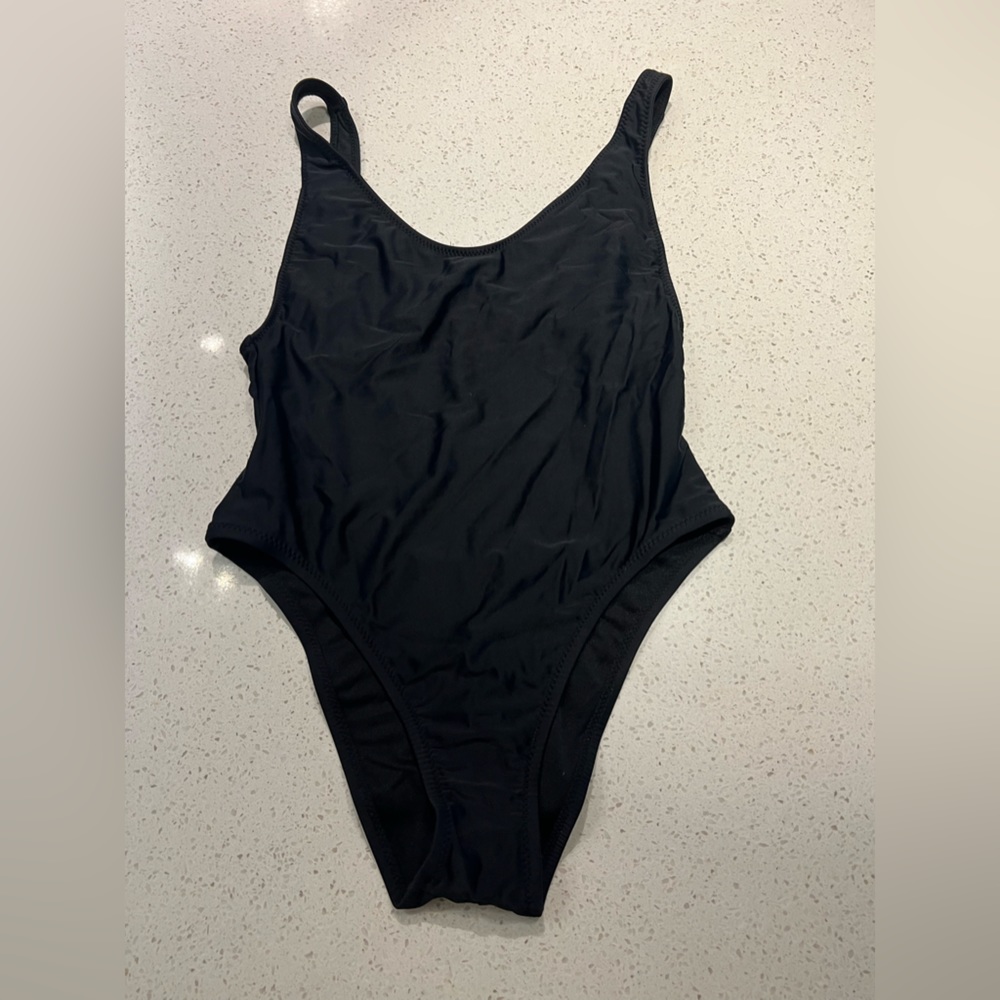 Womens Black One-Piece Swimmsuit